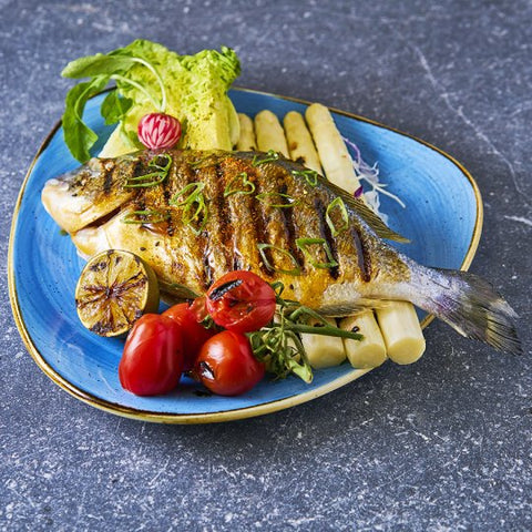 Gegrilde dorade met groenten en sojaglace