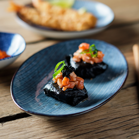 Rice packs met gemarineerde zalm