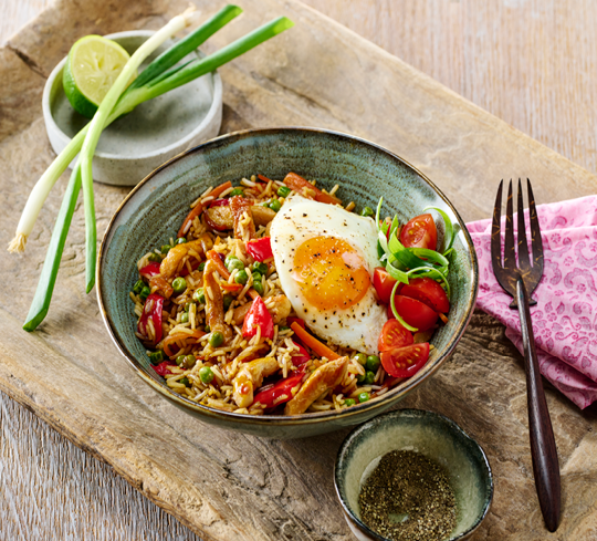 Nasi Goreng met kip, ei en soja